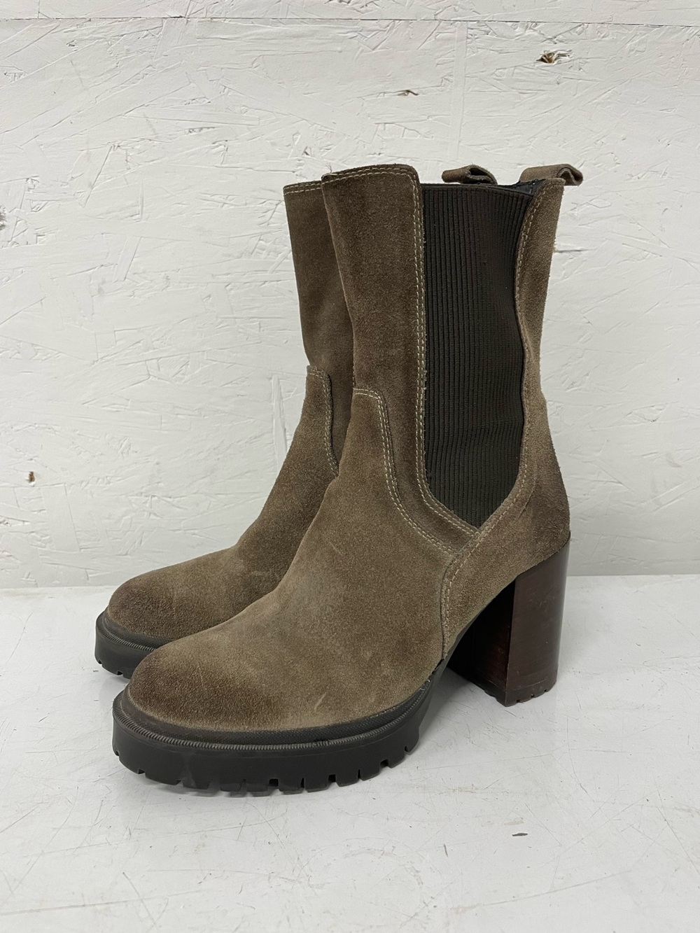 Emanuele Crasto Brown Suede Platform Heeled Chelsea Boots, Size 38/7.5 or 8